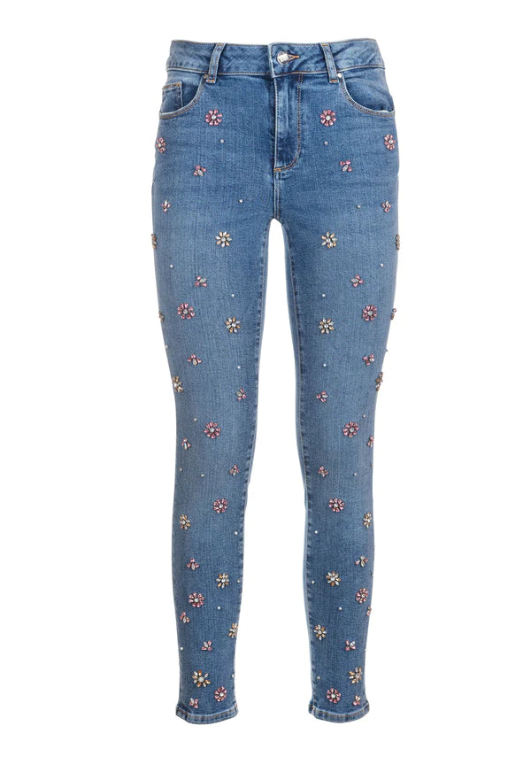 Jeans slim fit efecto push-up confeccionado en denim con lavado medio